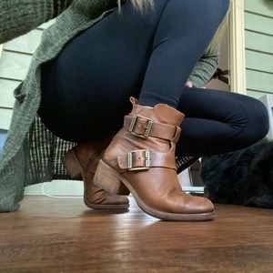 Kork Ease cognac soft leather buckle boots
